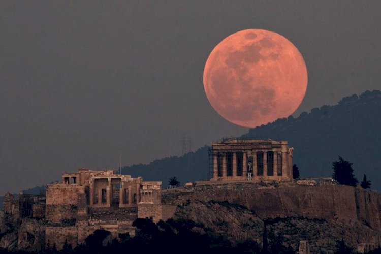  Süperötesi Ay (Supermoon) Fenomeni
