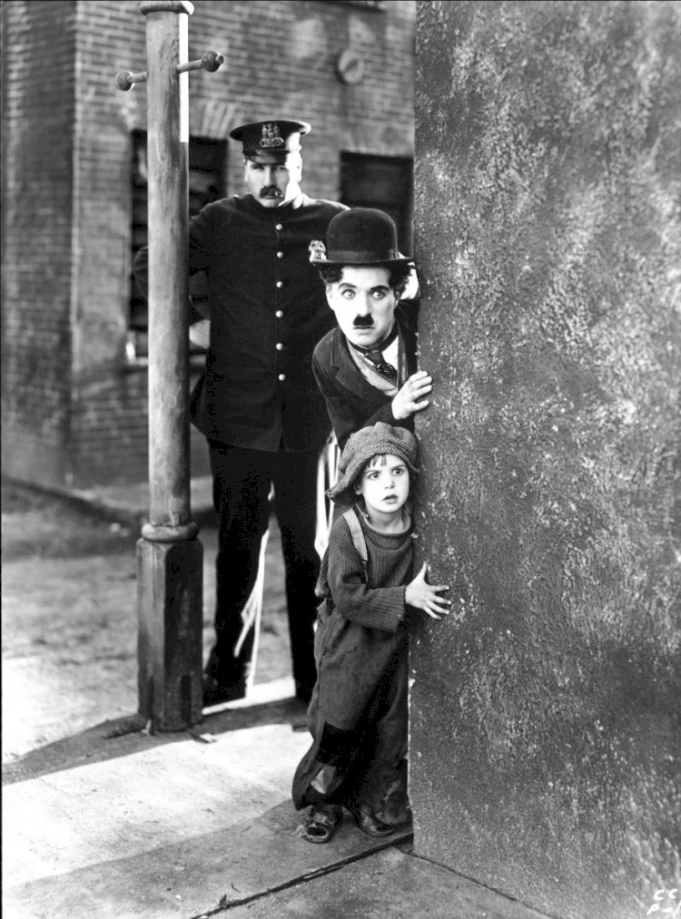 Charlie Chaplin’in “The Kid” (1921) Filmi Üzerine