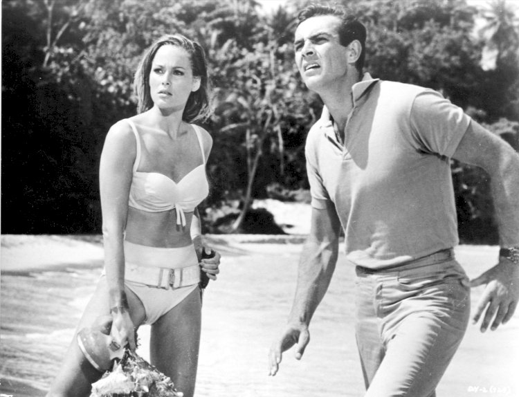 Terrence Young’un “007 Dr. No” (1962) Filmi Üzerine