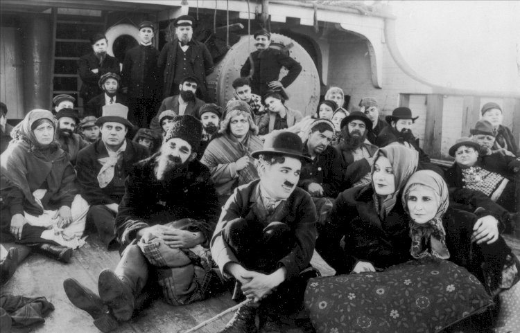 Charlie Chaplin’in“The İmmigrant” (1917) kısa Filmi Üzerine
