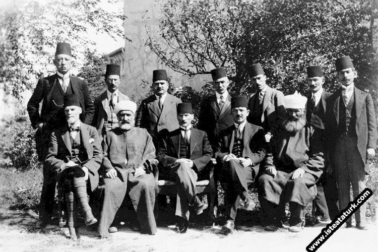 Atatürk tarafından 4 eylül 1919 senesinde Sivas Kongresi'nde kurulmuş olan gazete hangisidir?